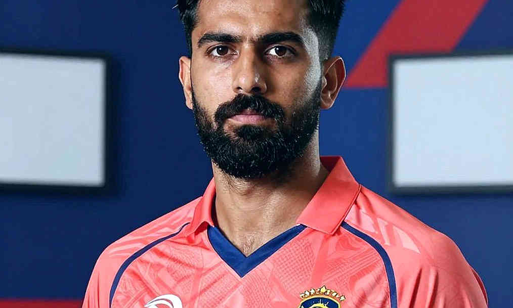 একই দক্ষতা, দশ গুণ দাম: এশিয়ার ফ্র্যাঞ্চাইজি ক্রিকেটে পাসপোর্টই আসল নিলাম একই দক্ষতা, দশ গুণ দাম: এশিয়ার ফ্র্যাঞ্চাইজি ক্রিকেটে পাসপোর্টই আসল নিলাম