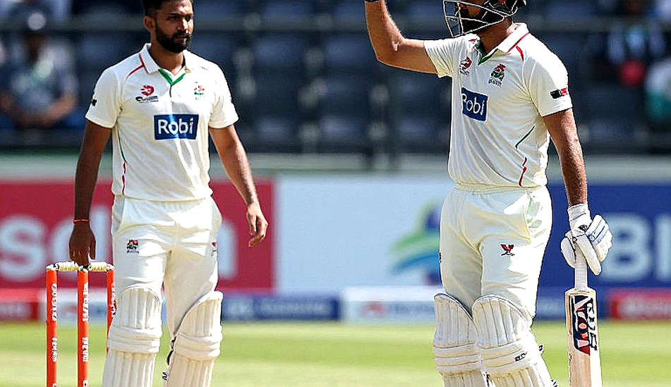 রাওয়ালপিন্ডির নীরবতা থেকে যে গল্পটা উঠে এল: মিনহাসের এক ম্যাচ, আফ্রিদির কণ্ঠ, আর ফরহানের অসমাপ্ত অধ্যায়