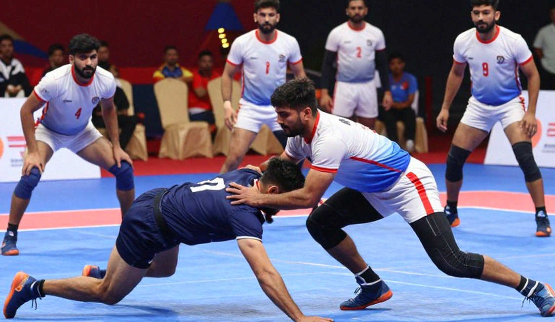 স্ট্রিম স্নাইপিং কেলেঙ্কারি: ৬ মাসের নিষেধাজ্ঞা বনাম স্থায়ী অ্যাকাউন্ট লক — ই-স্পোর্টসে কেন এই দ্বৈত নীতি?