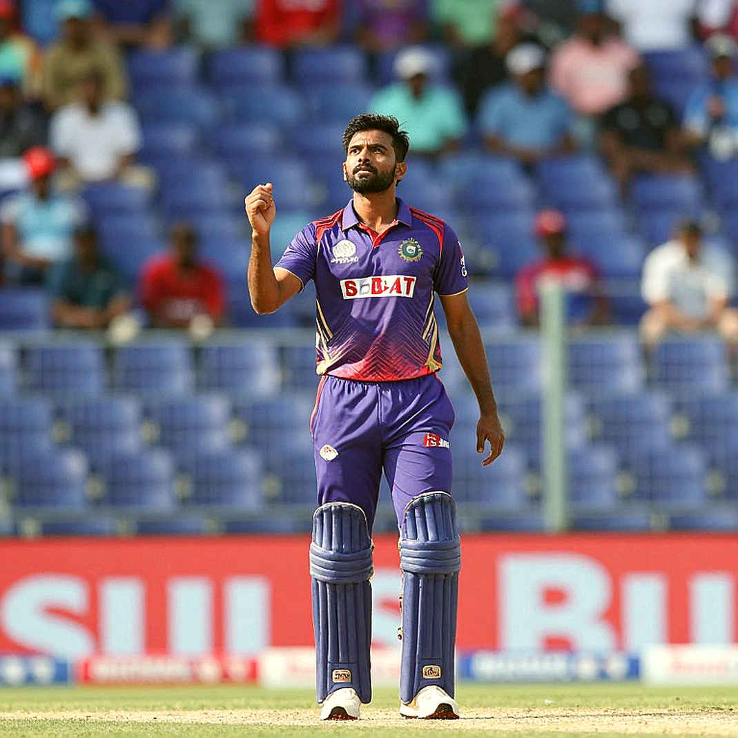 খালি স্টেডিয়ামের নীরব সংকেত: ক্রিকেট এশিয়ার এক অদৃশ্য প্রতিবেদন থেকে আমার প্রাপ্তি